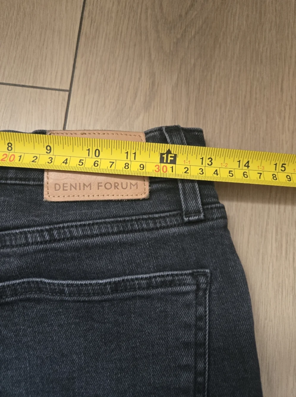 NWOT Aritzia Denim Forum The Arlo Hi-rise Cuff Jeans Size 26 - Picture 8 of 11